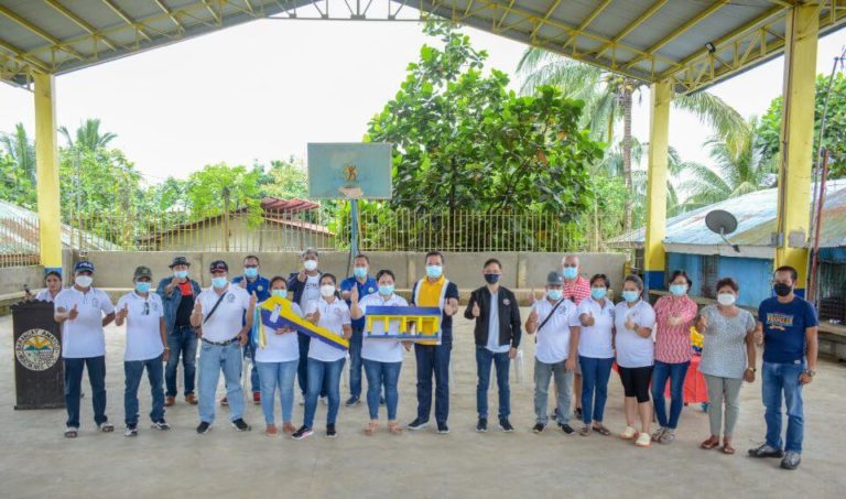 Turn-over of Barangay Hall and Covered Court in Amayco, Murcia with Cong. Kiko Benitez and Mayor Gerry Rojas