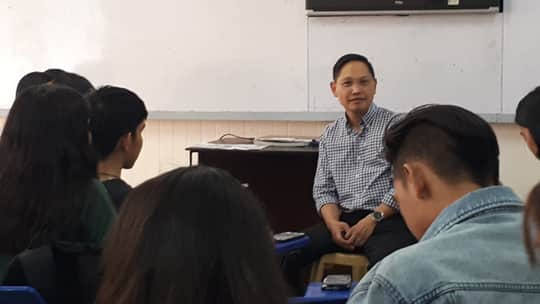 Cong Kiko Joins La Consolacion-Bacolod Grade 11 Class