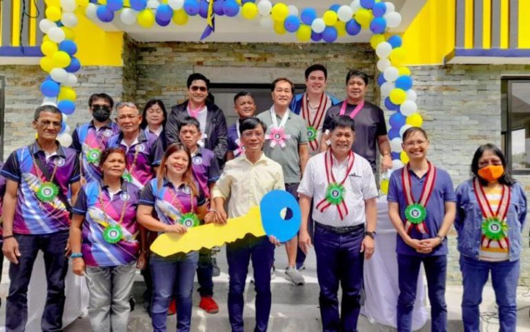 Cong. Kiko Benitez attends the blessing and inauguration of Barangay Hall at Barangay Bagtic Silay City