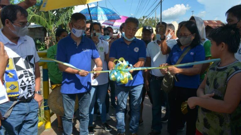 Cong. Kiko Benitez leads inauguration of concrete foot bridge, riprapping of creek in Barangay 2, Silay