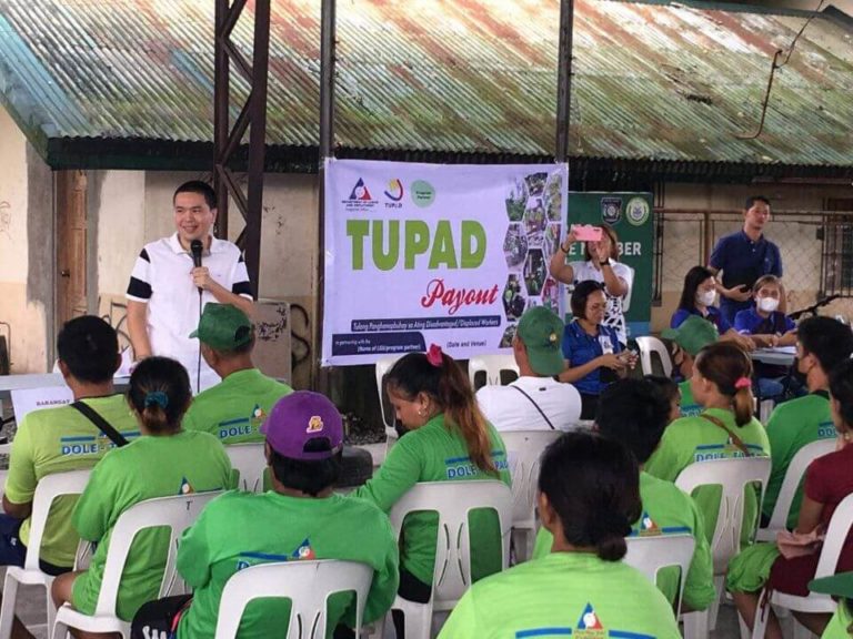 635 Talisaynons received their DOLE Tupad assistance