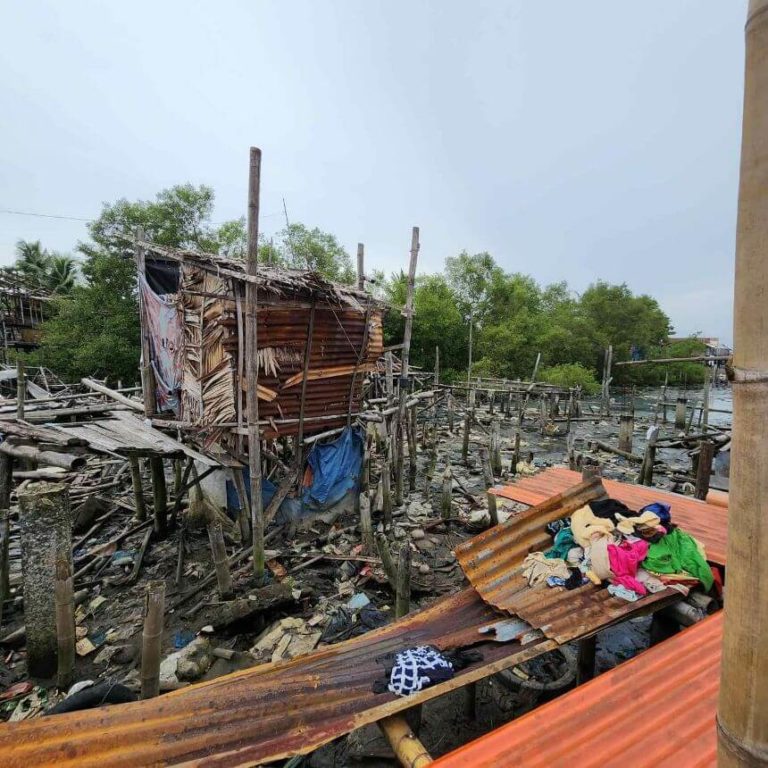 The Office of Cong. Kiko Benitez conducted a site visit to the homes of residents in Barangay Mambulac, Silay