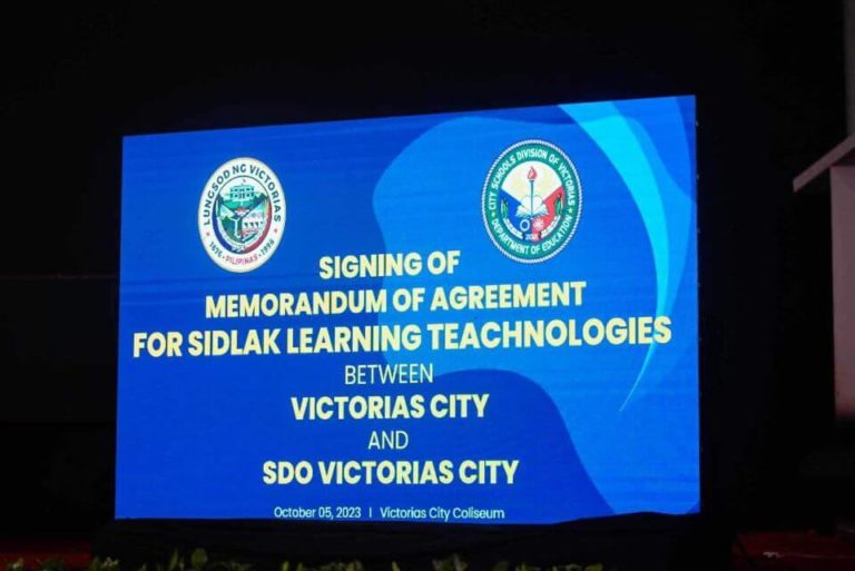 Signing of Memorandum of Agreement for Sidlak Learning Technologies between Victorias City and SDO Victorias City