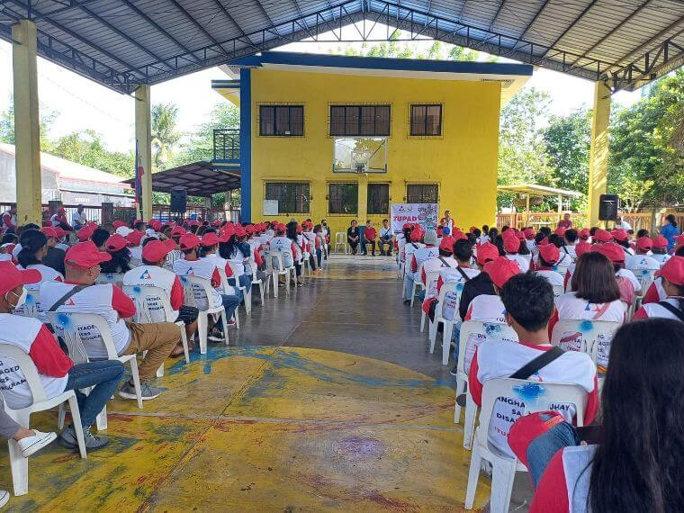 DOLE TUPAD UPDATE: Cong. Kiko Benitez grants 450 beneficiaries assistance at Talisay City.